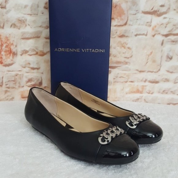 New Adrienne Vittadini Veras Leather Flats